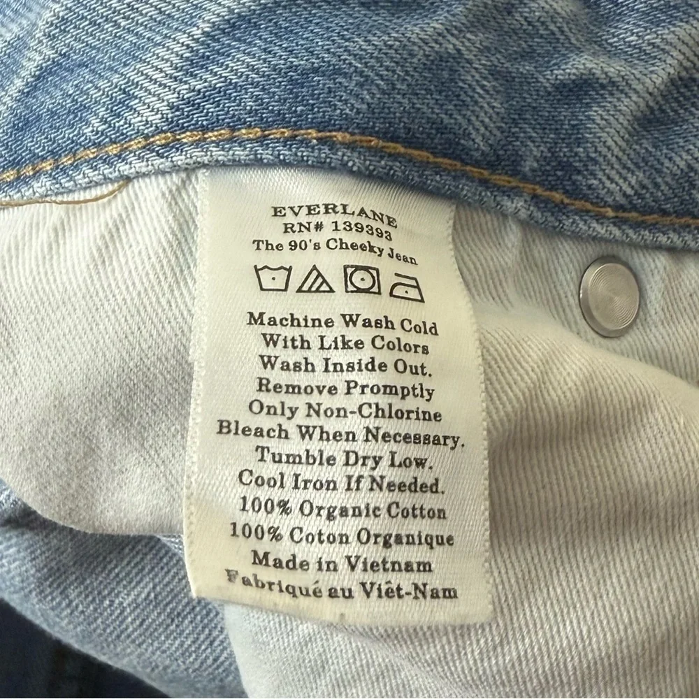 EVERLANE The 90s Cheeky Light Wash Straight Leg 100% Organic Cotton Jeans